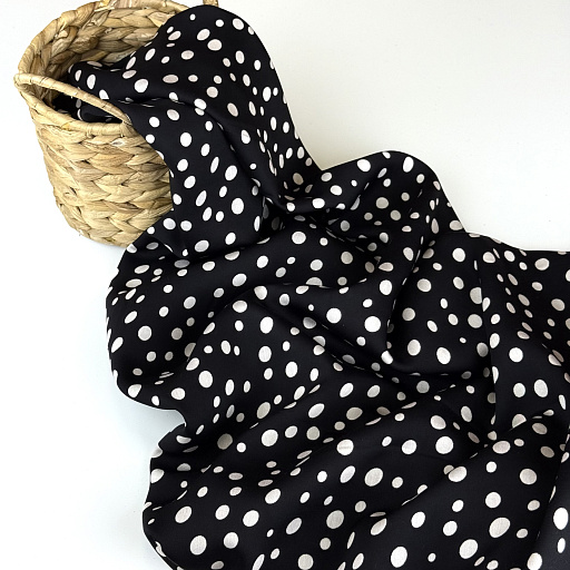 картинка Вискозный шелк "Горошек" мелкий на черном фоне от интернет магазина