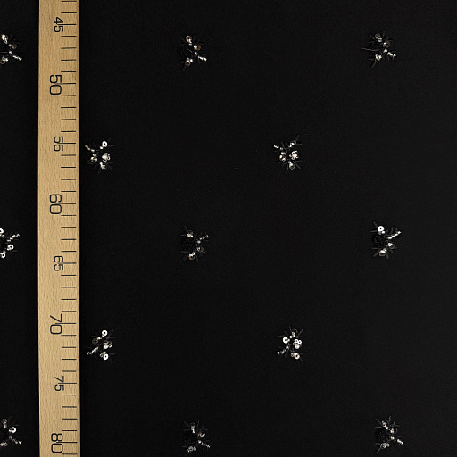 картинка Плательно-костюмная черная с вышивкой от интернет магазина