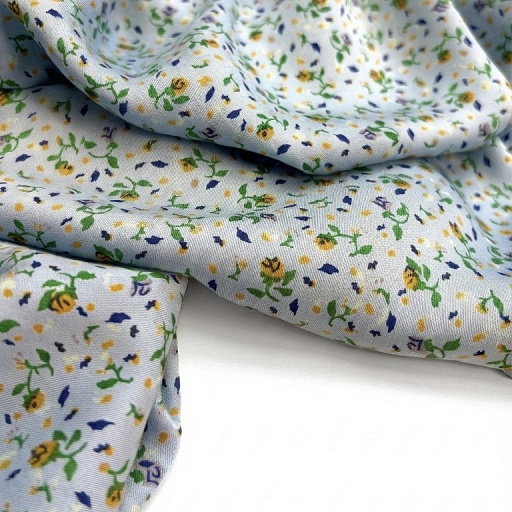 картинка Ткань плательная "Голубые цветочки" от интернет магазина