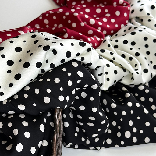 картинка Вискозный шелк "Горошек" мелкий бордо от интернет магазина